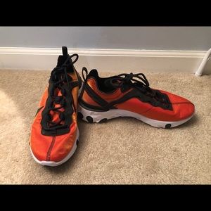 Men’s Nike Shoes size 7.5